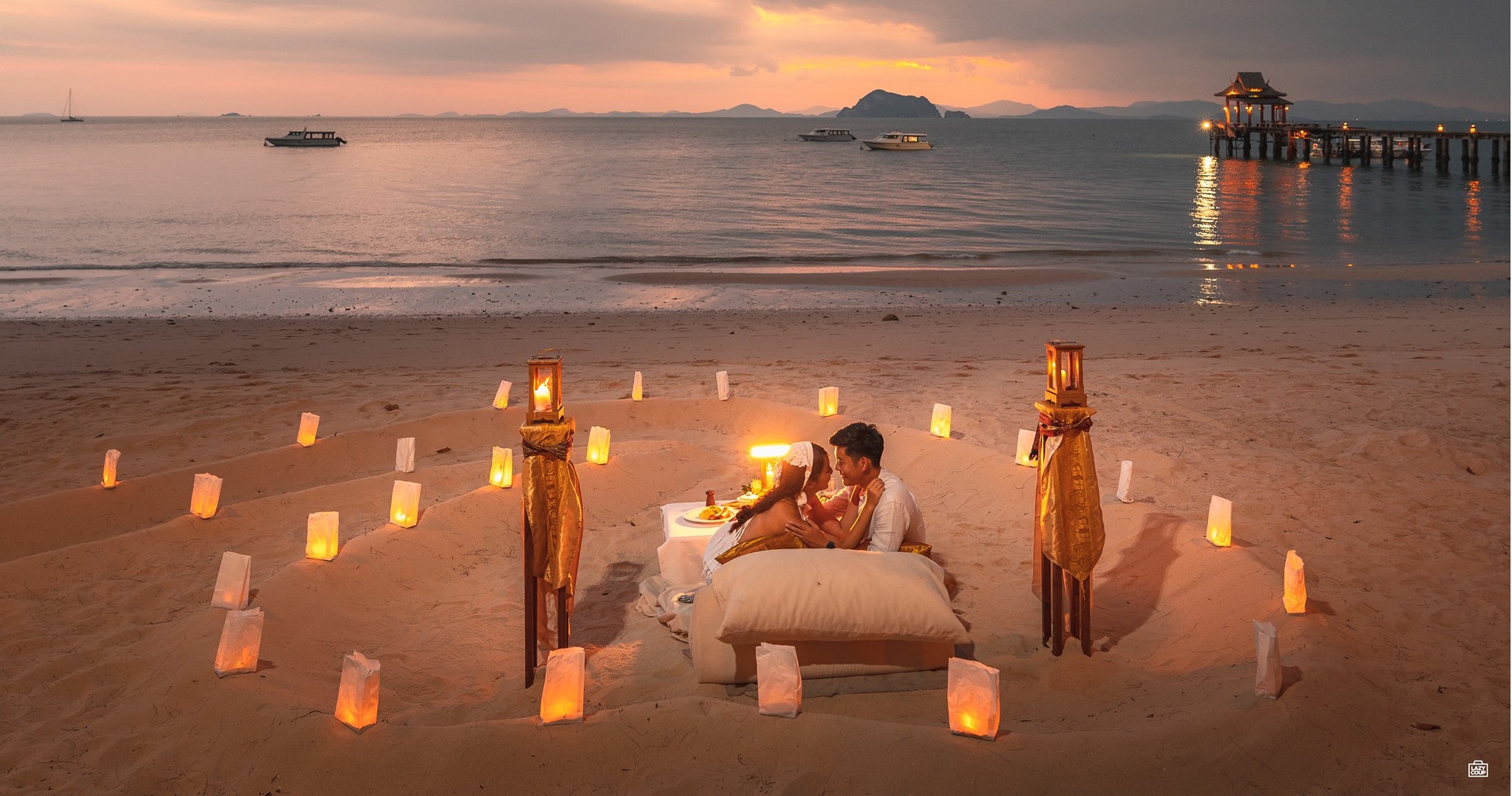 Luxurious Beach Dining