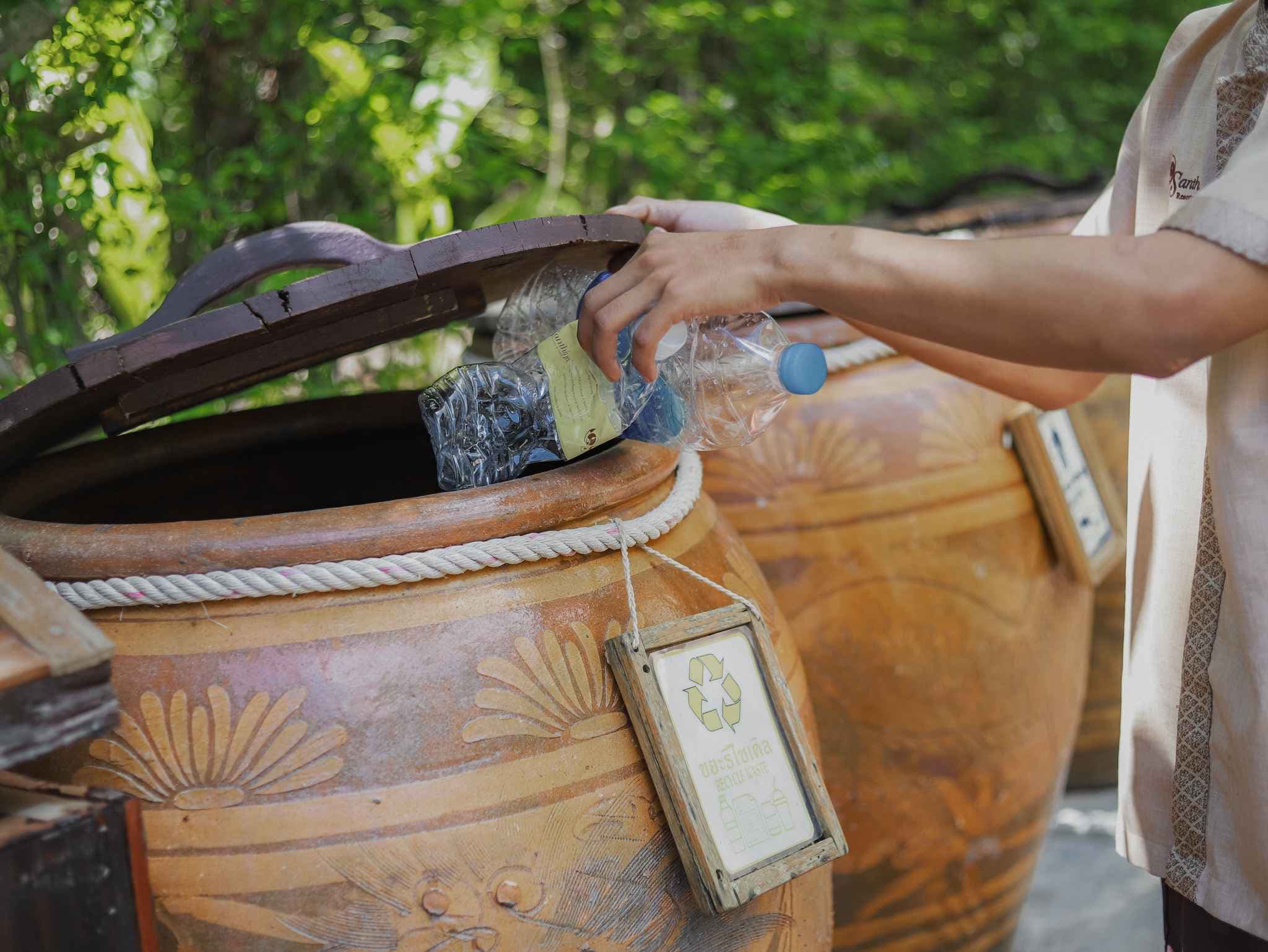 Eco Jar Waste Station